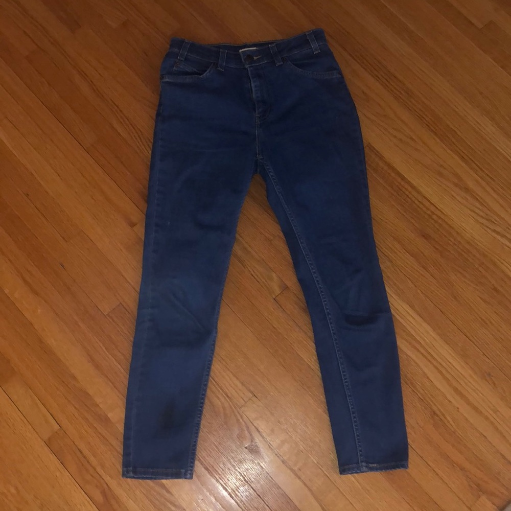 Levi’s medium blue skinny high waisted jeans